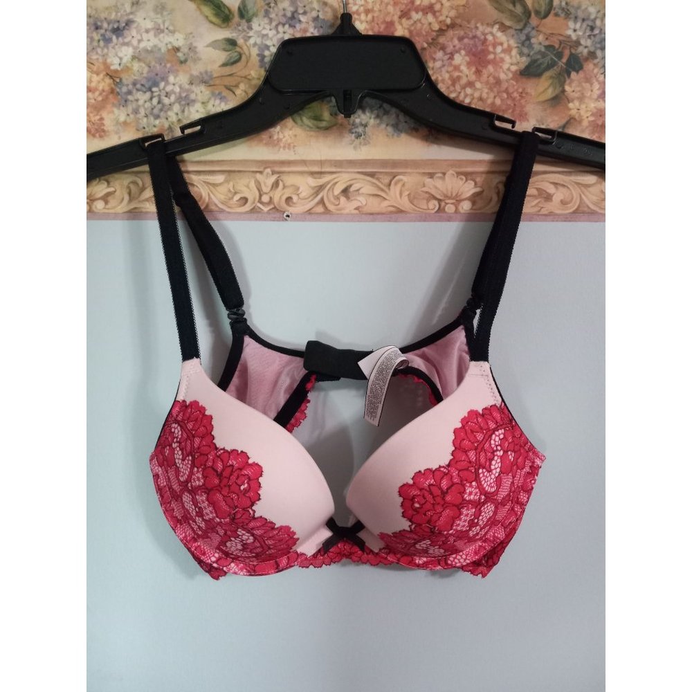 Victoria's Secret 32B  Dream Angels Push Up Wired Colorful Bra